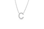 Collar inicial mayúscula