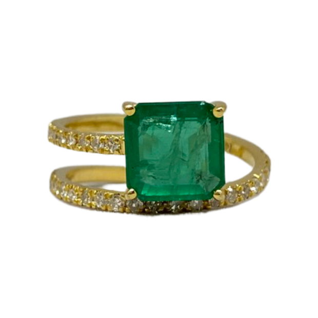 Esmeralda con diamantes