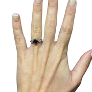 Diamante negro y aguamarinas