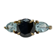Diamante negro y aguamarinas